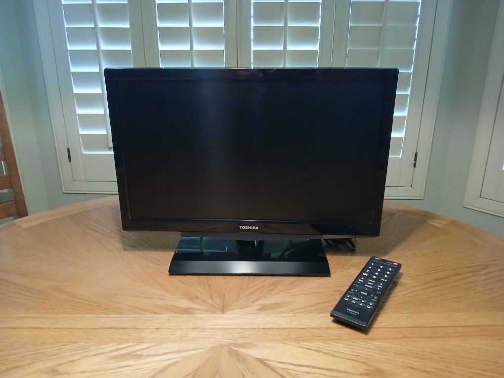 Toshiba 19L4200U 720p HD LED Television/TV W/Remote