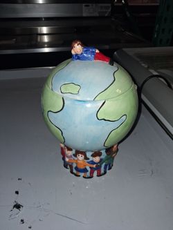 Lot of classic vintage cookie jars
