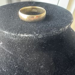 14k Wedding Band 