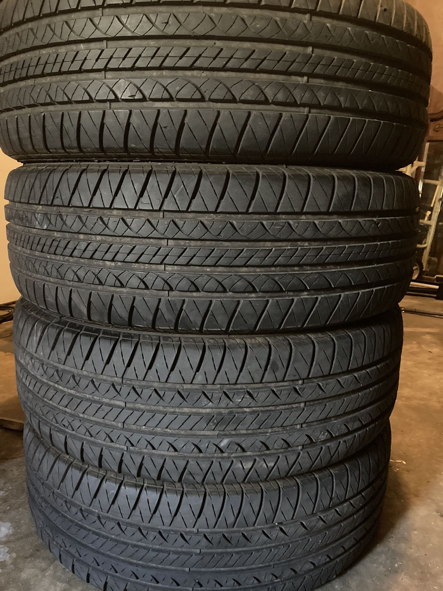 Set Of Kelly Tires 245/60/R18 for Sale in Oklahoma City, OK OfferUp