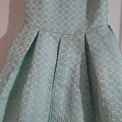 Vestidos De Niñas Talla 8 En Buenas Condiciones 