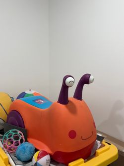 Buggy wuggly ride on toy