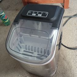 Ice Maker 
