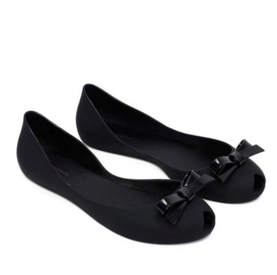 Millot & Co. Black bow flats
