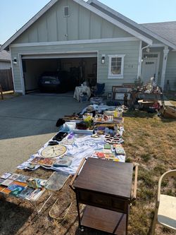 COMMUNITY GARAGE SALE