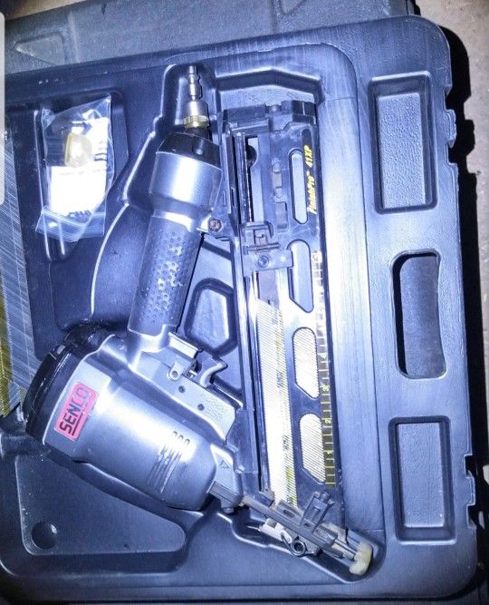 Senco trim gun with case