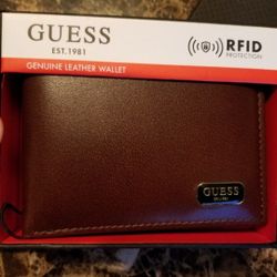GUESS Men's Genuine Leather Wallet