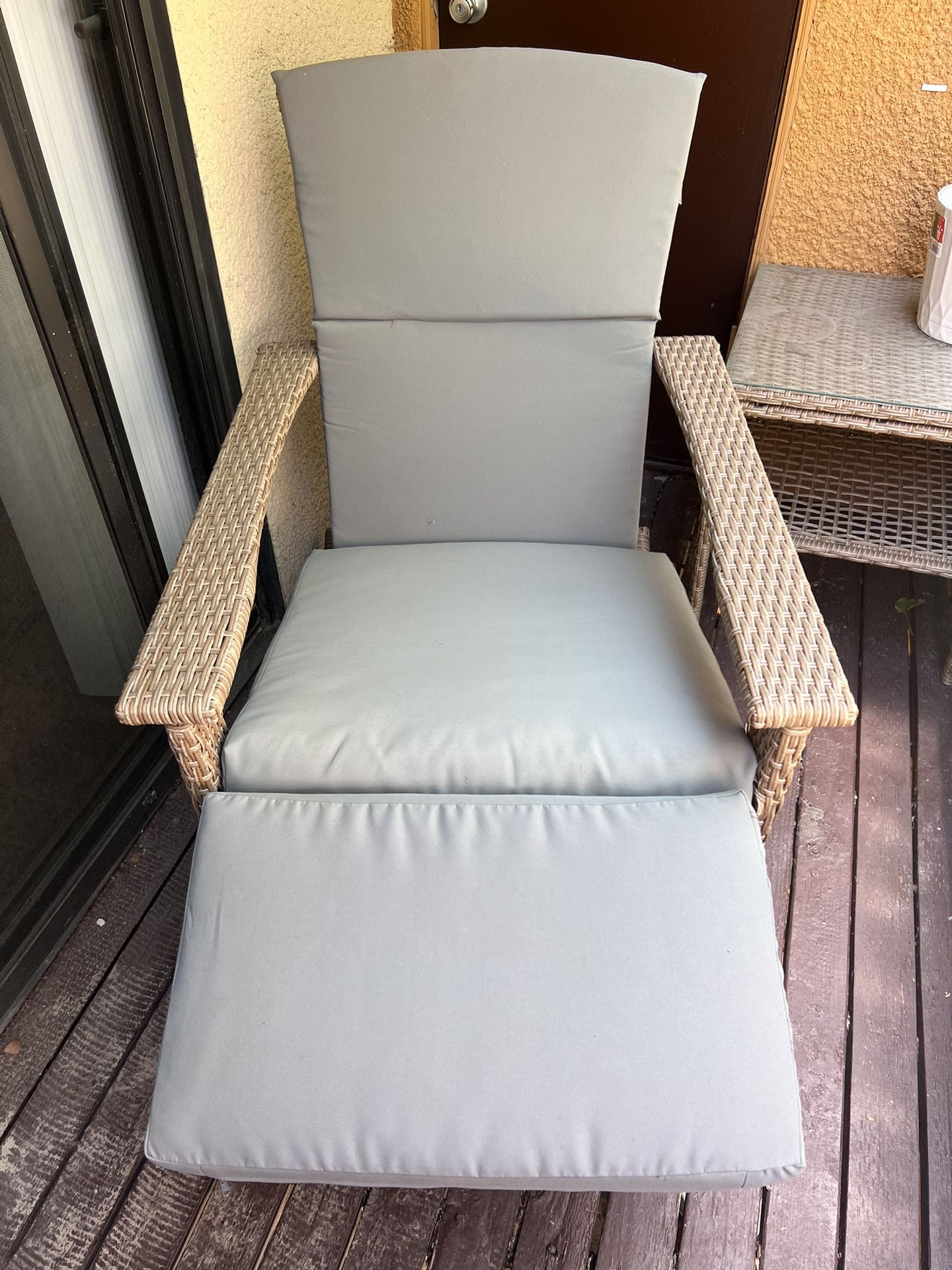 Outdoor Patios Rocking Chairs With Side Table