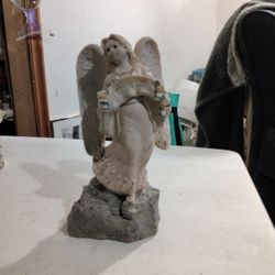 United Design Corp Angel Collection #350 / 10,000 Collectible 