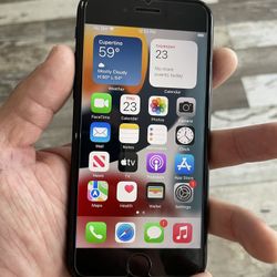 iPhone SE 2020 Unlocked For Any Carrier W/ New Charger And Tempered Glass Screen Protector 