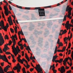 Cheetah print color red long  sleve