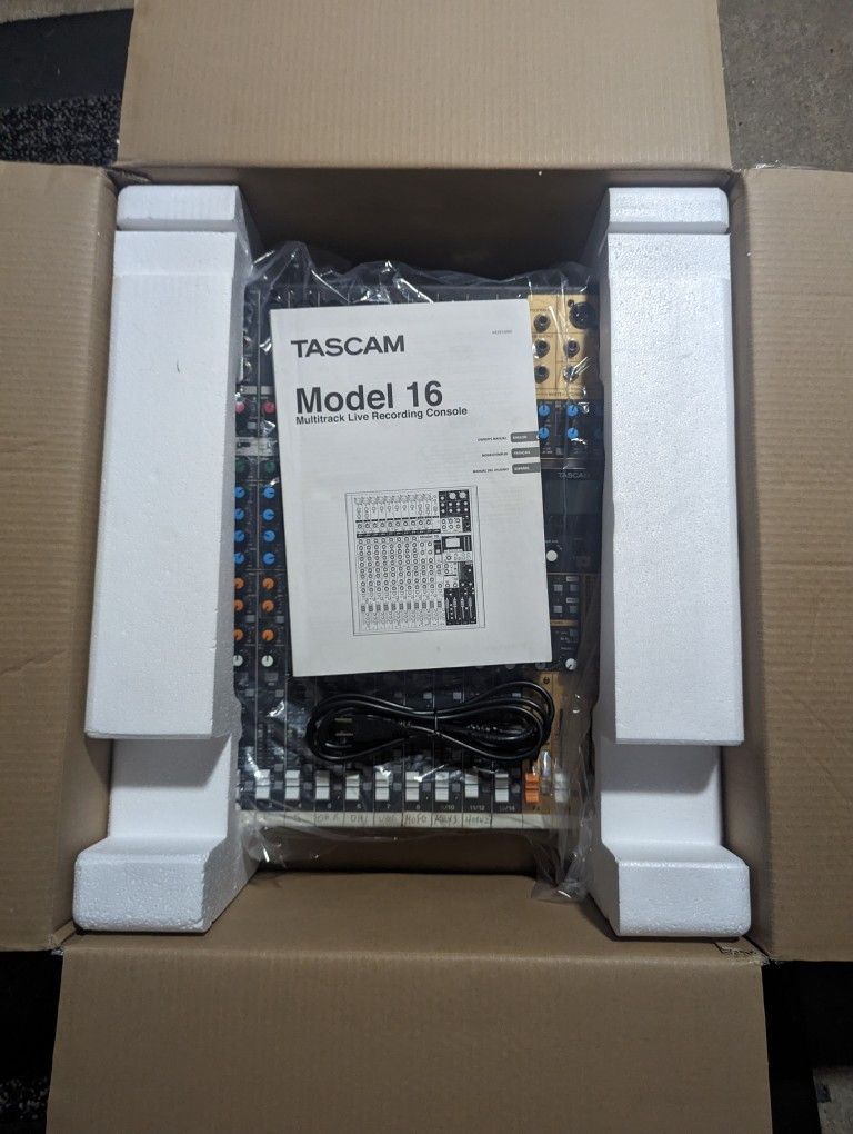 Tascam Model 16