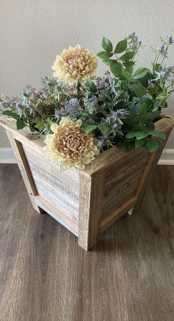 Slatted Cedar Planter