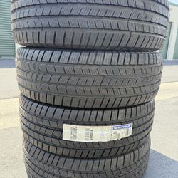 (4) 295/70R18 Michelin Defender LTX
