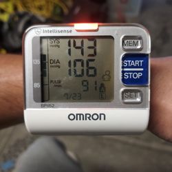 Omron Automatic risk blood pressure monitor
