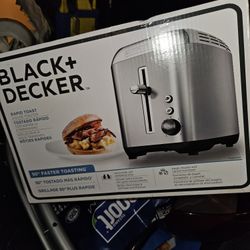 Black And DECKER TOASTER 