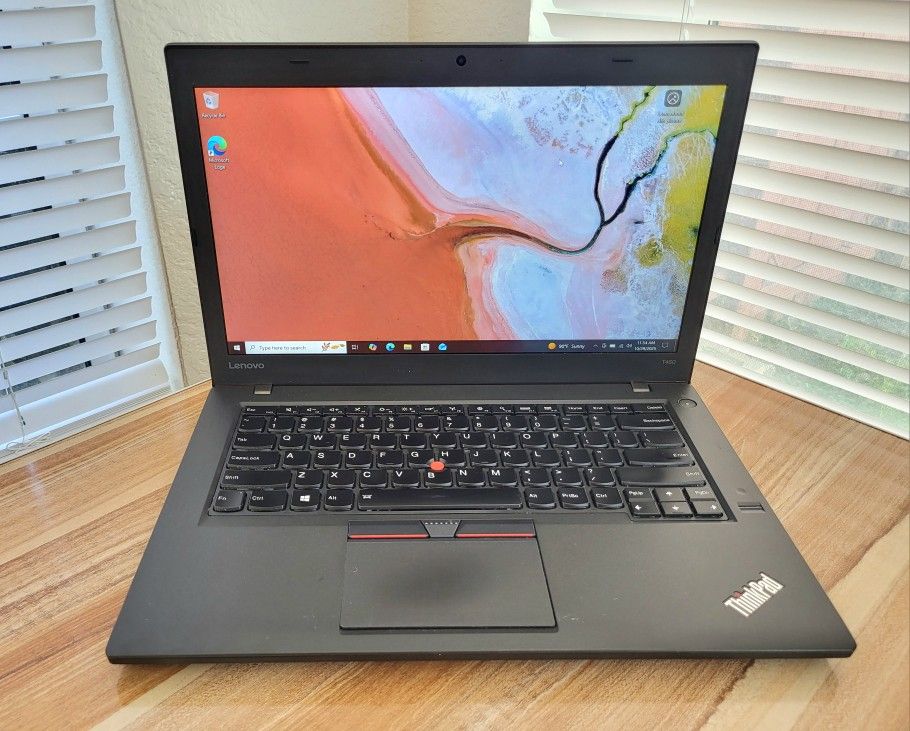 Selling a Lenovo Loaded Laptop in excellent condition***