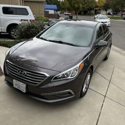 2015 Hyundai Sonada