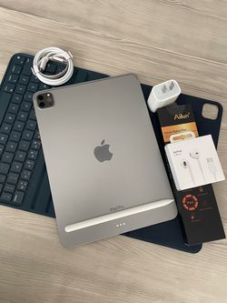 128GB Apple IPad Pro 11” 4th Generation (2022 Model / M2 chip ) with Keyboard, pen & Accessories (256gb /512GB)