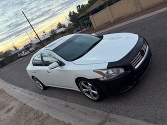 Nissan maxima 2014