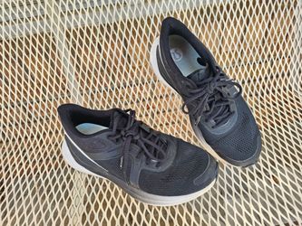 Lululemon women's shoes size 8.5