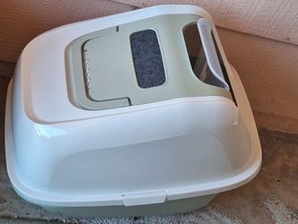 Used Covered Cat Litterbox