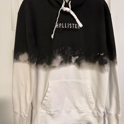 Hollister black & white pullover sweatshirt S