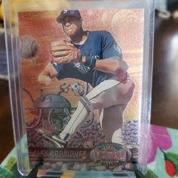Alex Rodríguez 1997 Fleer Metal Universe Baseball Card 