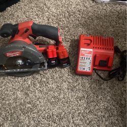 Small Milwaukee Skillsaw
