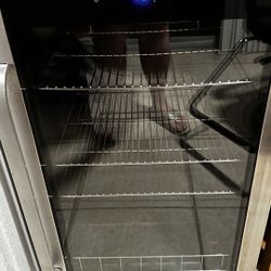 Whynter Stainless Steel Beverage/Wine Fridge – Excellent Conditi