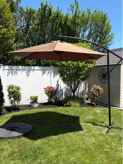 Cantilever Umbrella