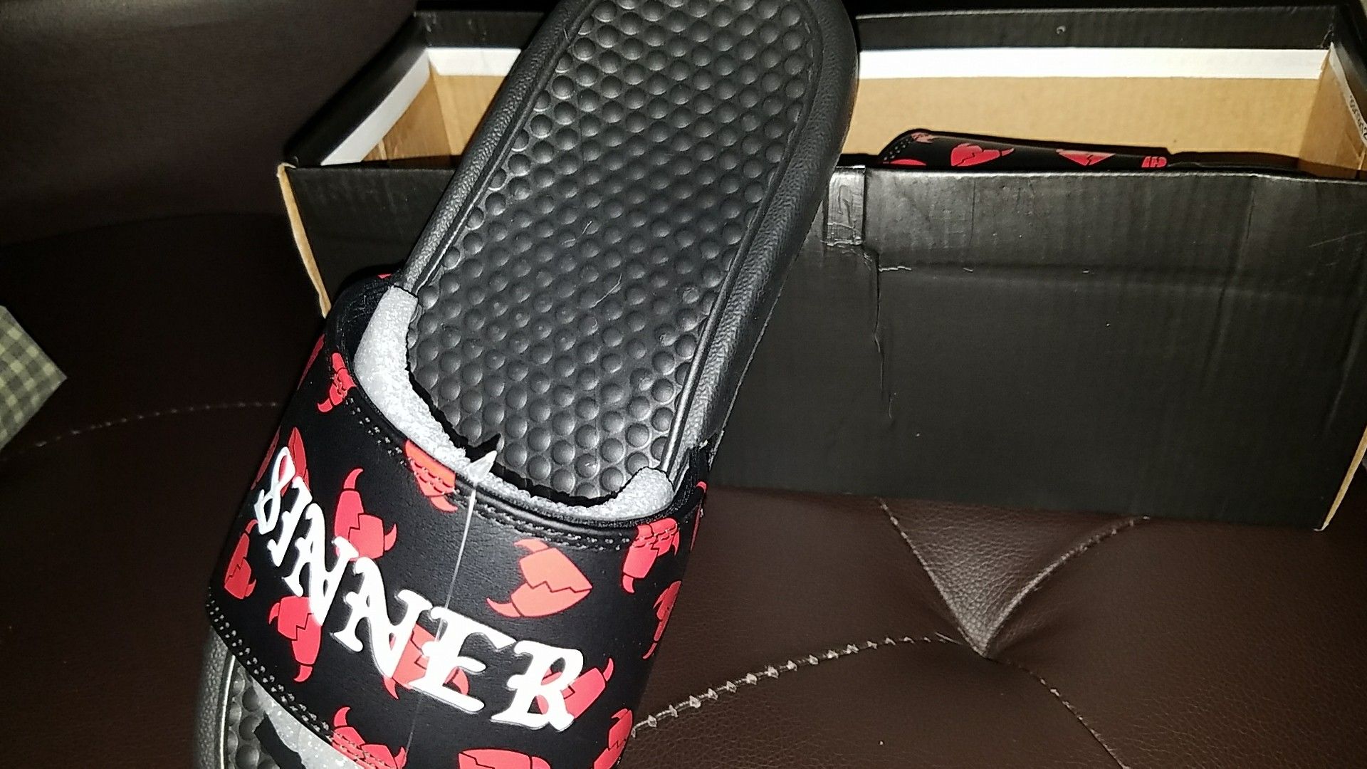 Yours truly Phora Sinner Slides