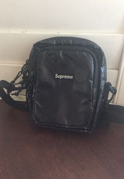 Supreme shoulder bag