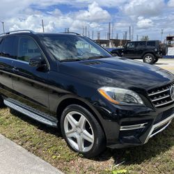 2015 Mercedes Benz ML400