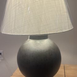 Lámpara Nueva Hermosa Color Gris 