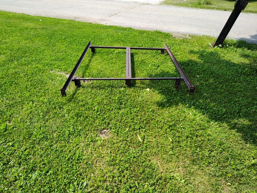 Queen Size Bed Frame Metal