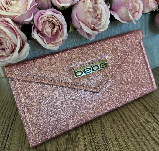 Bebe Clutch Palette
