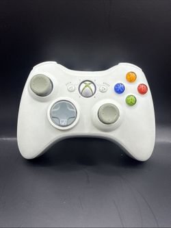 Xbox 360 White Wireless Controller Microsoft EUC Ready For Action