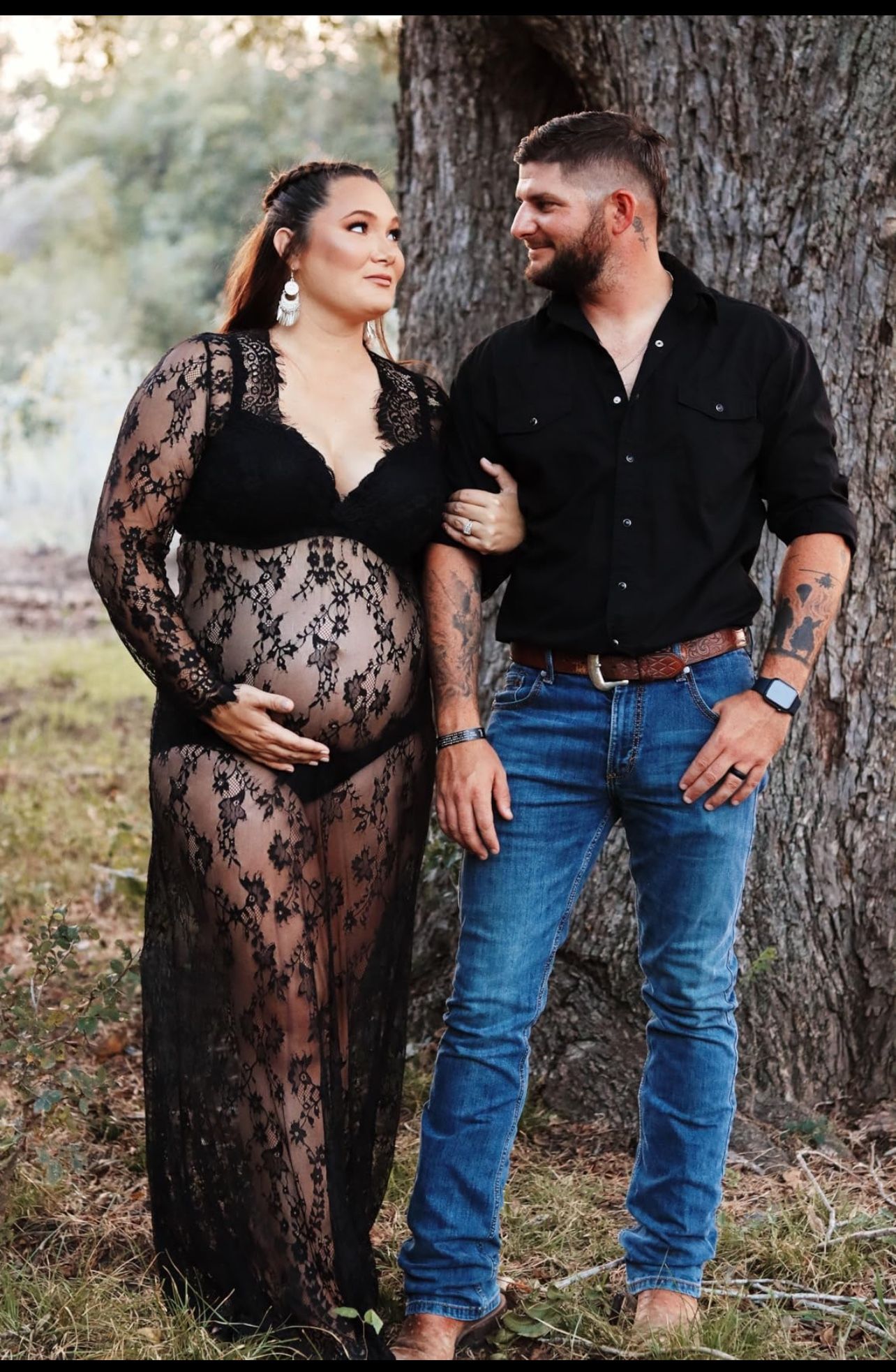 New! Black Maternity Dress for Photography. Color: black