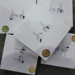 AIRPODS PROS AND REGULAR AND BEATS PROS CHRISTMAS SALE 