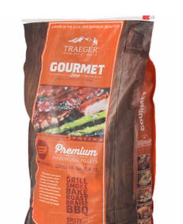 Traeger Gourmet Blend 33 Lbs Wood Pellets