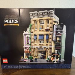 LEGO Icons (10278) Police Station ~Brand New & Sealed~ Firm Price Pickup Only