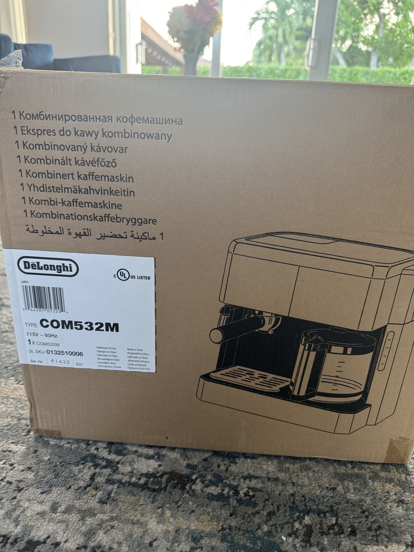 Delonghi Coffee & Espresso Maker Com532m