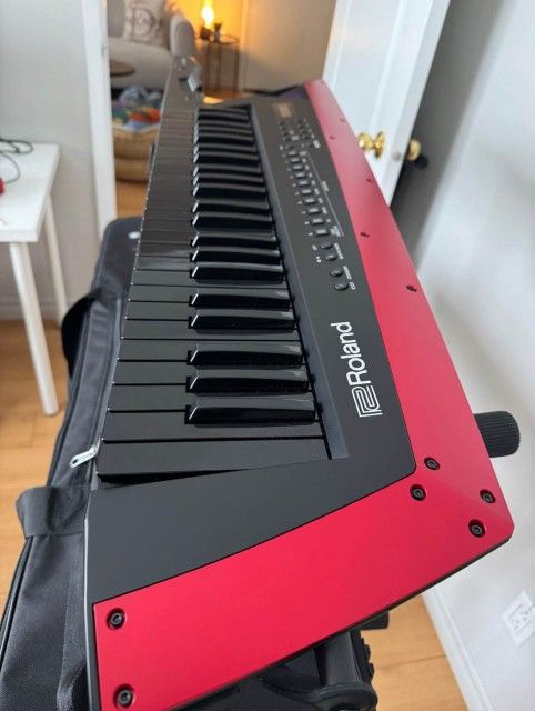 Roland-Ax-Edge-Keytar