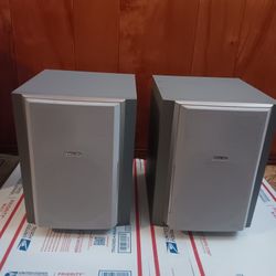 Set Of Phillips Speakers And Bass Speaker=offer