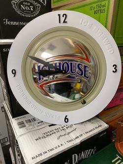 Man cave ICEHOUSE clock