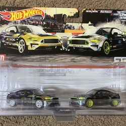 HOTWHEELS Car Culture 2 Pack 21 Ford Mustang RTR SPEC 5 and 20 Ford Mustang RTR SPEC 5 New