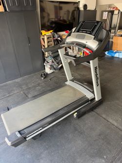 NordicTrack Commercial 1750 Treadmill