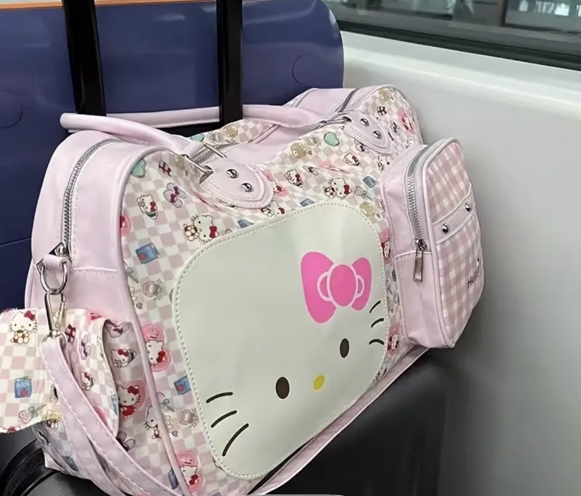 Hello Kitty Travel Bag!