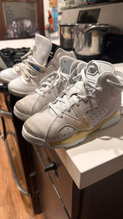 Jordan size 1yr 2 pairs